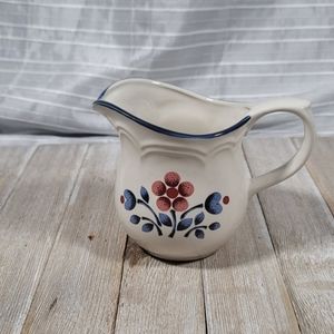 Cumberland Branbleberry Ivory Floral Creamer
